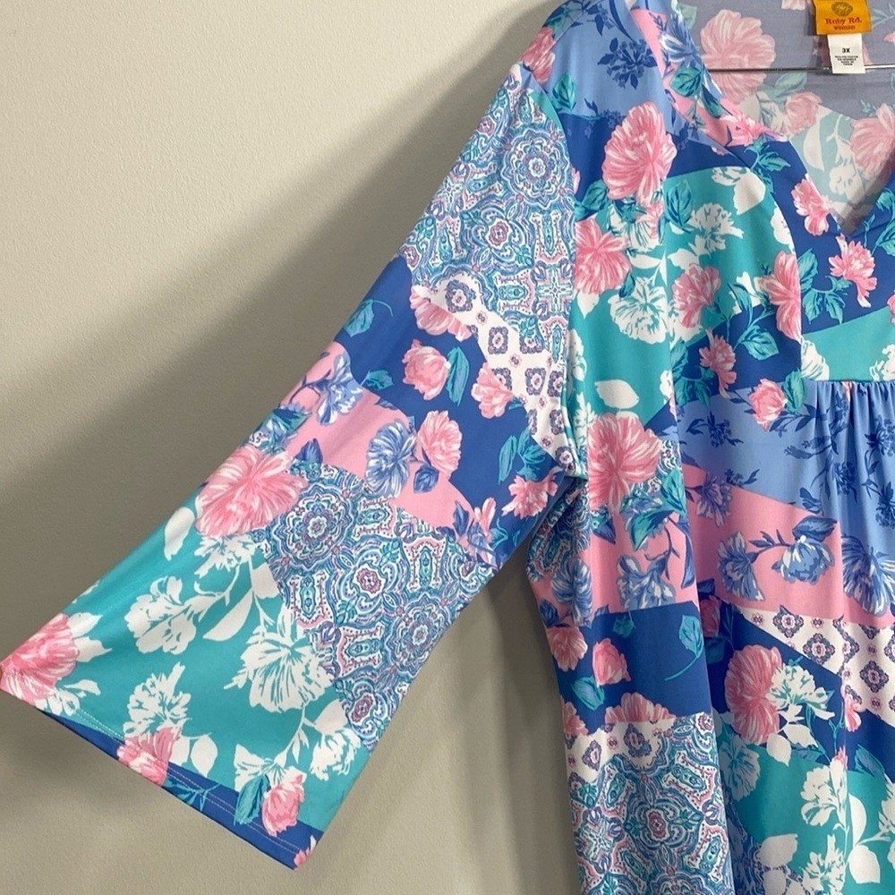 Ruby. Rd 3X Blouse - Picture 4 of 10